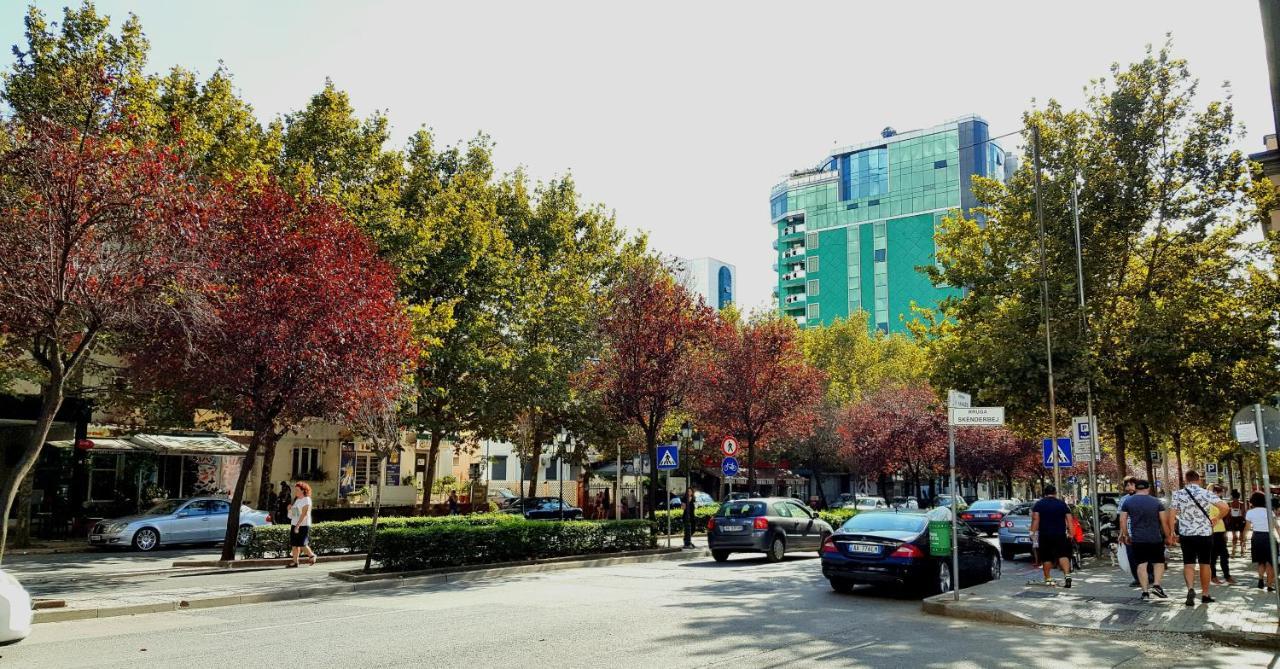Traveler'S Place At Tirana City Centre エクステリア 写真